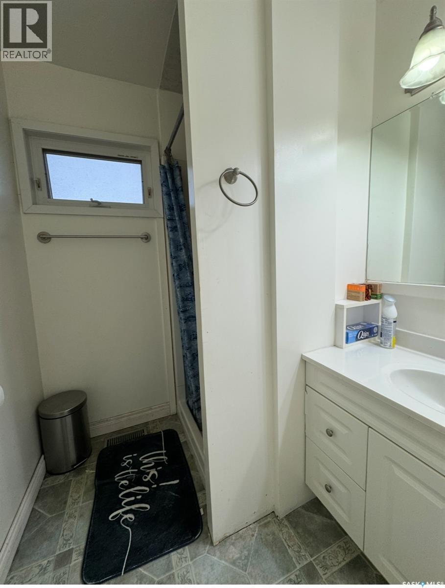 719 Donald Street, Hudson Bay, Saskatchewan  S0E 0Y0 - Photo 16 - SK024369