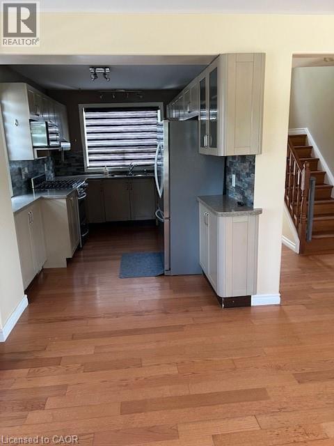 2232 Queensway Street, Burlington, Ontario  L7R 3T1 - Photo 4 - 40789490