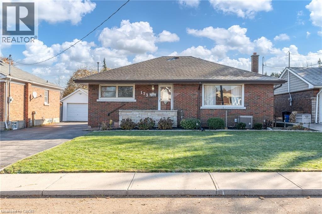 173 West 23rd Street, Hamilton, Ontario  L9C 4V8 - Photo 3 - 40789478