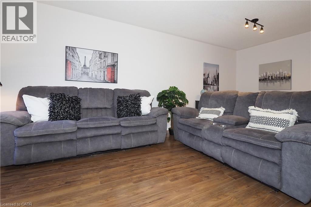 127 Essex Point Drive, Cambridge, Ontario  N1T 1W6 - Photo 11 - 40788462