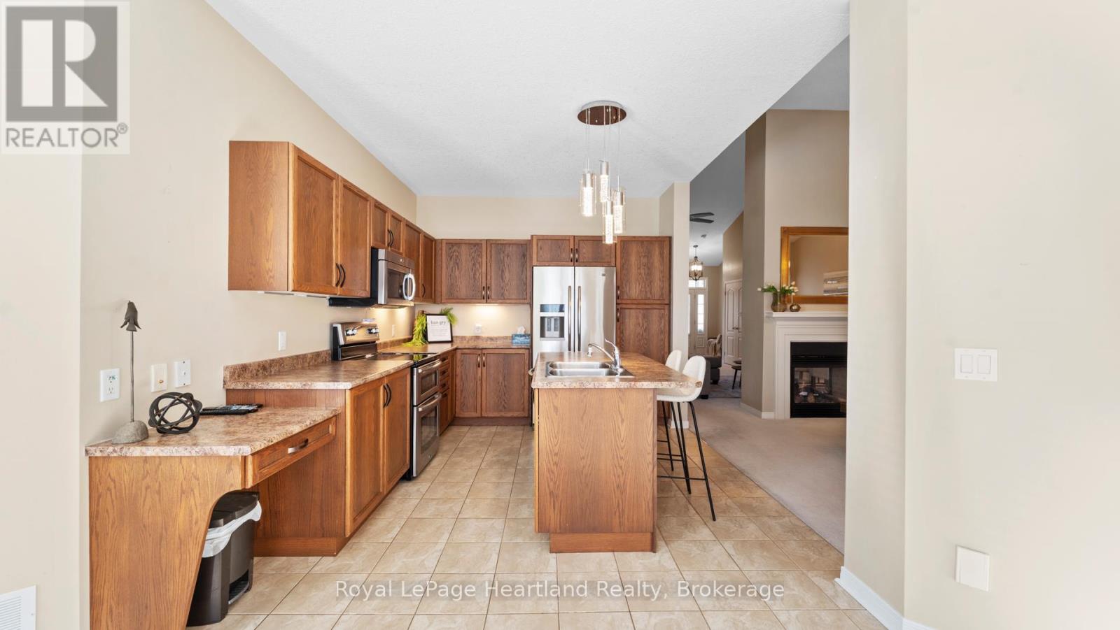 23 Stornoway Crescent, Huron East, Ontario N0K 1W0 - Photo 12 - X12531740