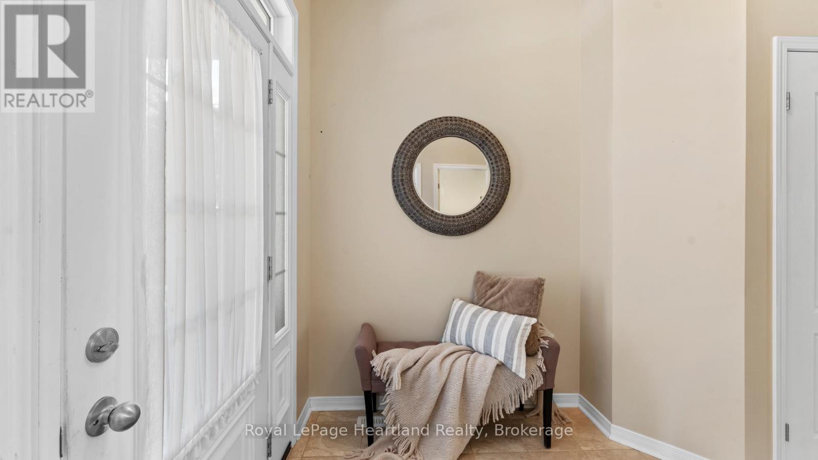 23 Stornoway Crescent, Huron East, Ontario N0K 1W0 - Photo 22 - X12531740