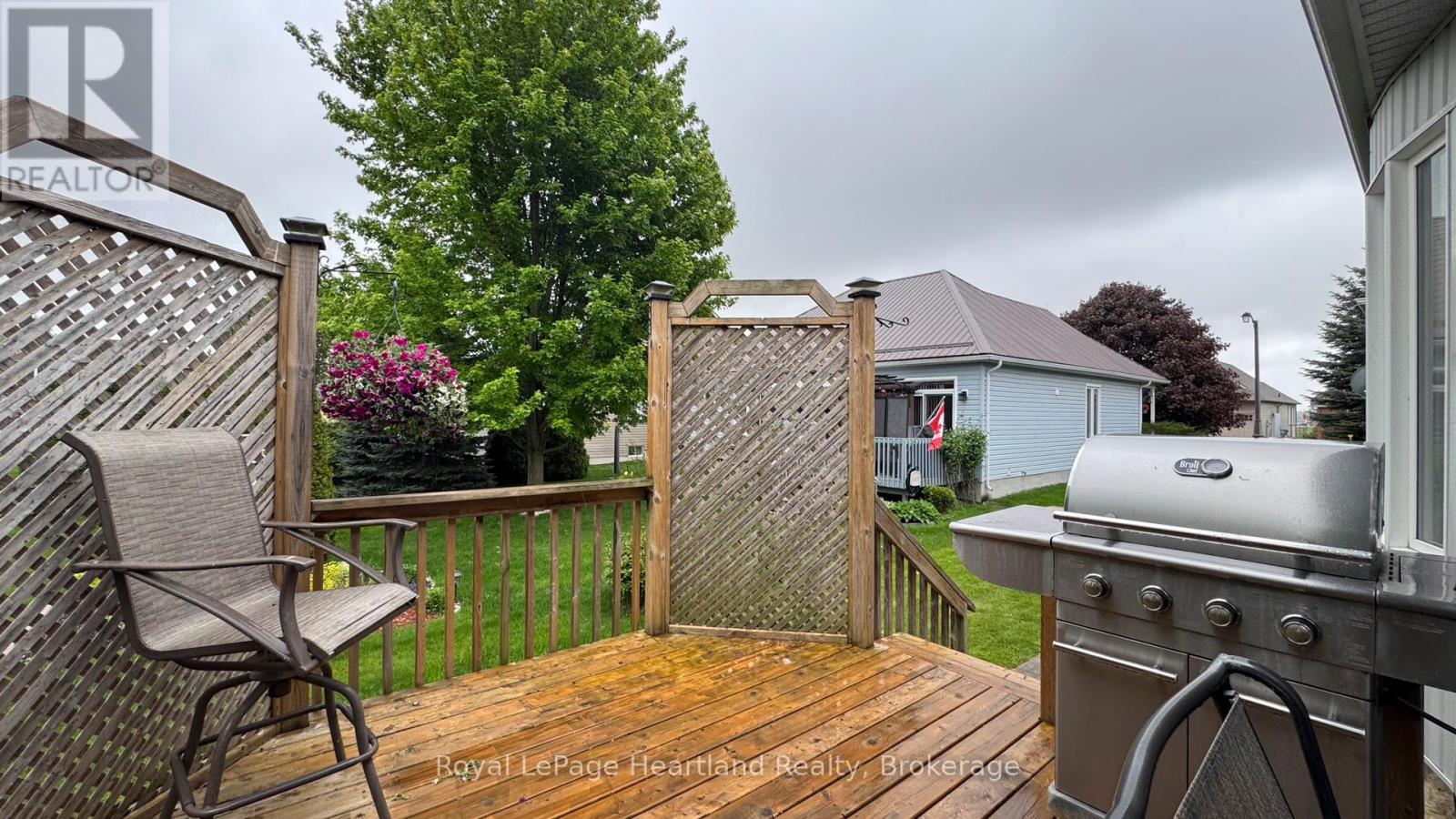 23 Stornoway Crescent, Huron East, Ontario N0K 1W0 - Photo 39 - X12531740