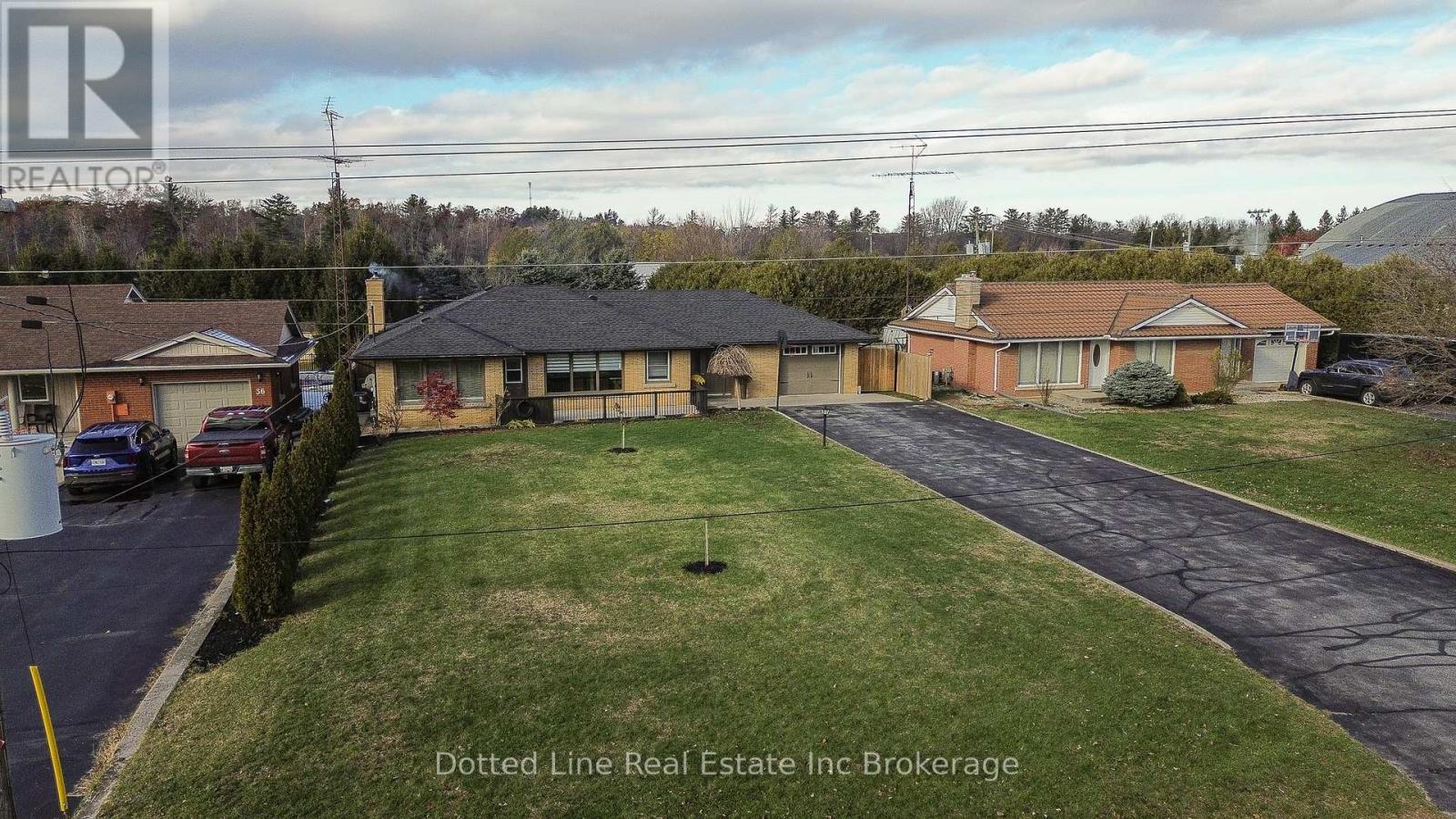 34 ALBERT STREET, Norfolk, Ontario