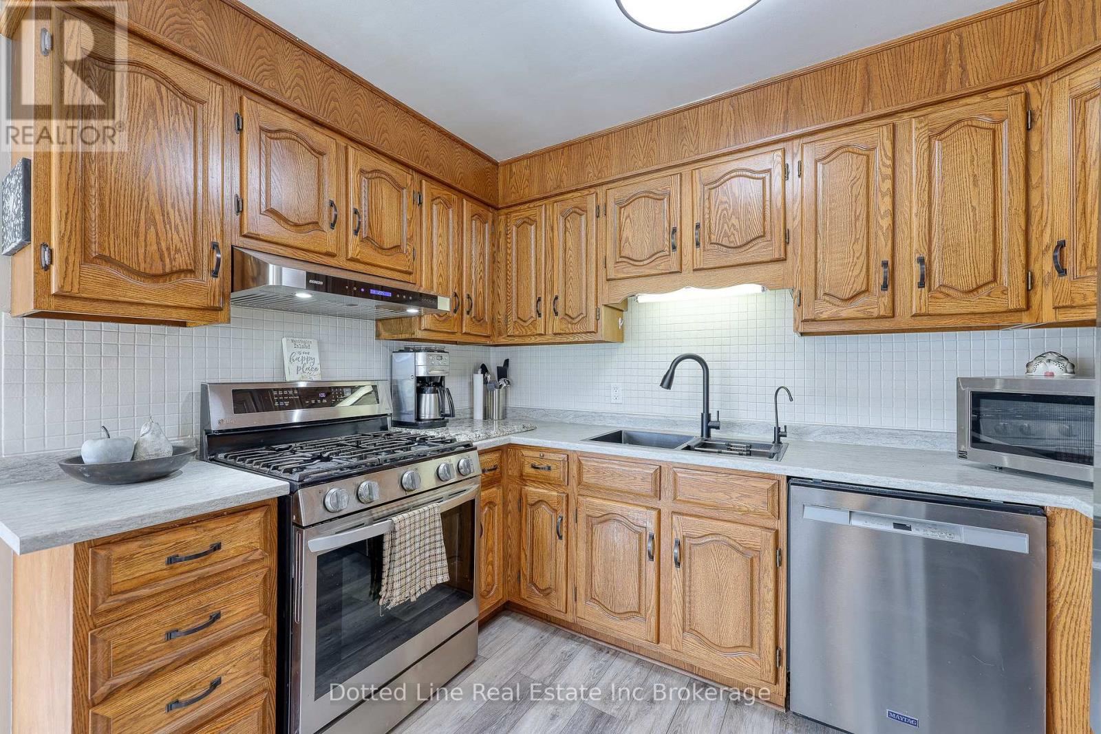 34 Albert Street, Norfolk, Ontario  N0E 1G0 - Photo 21 - X12561328