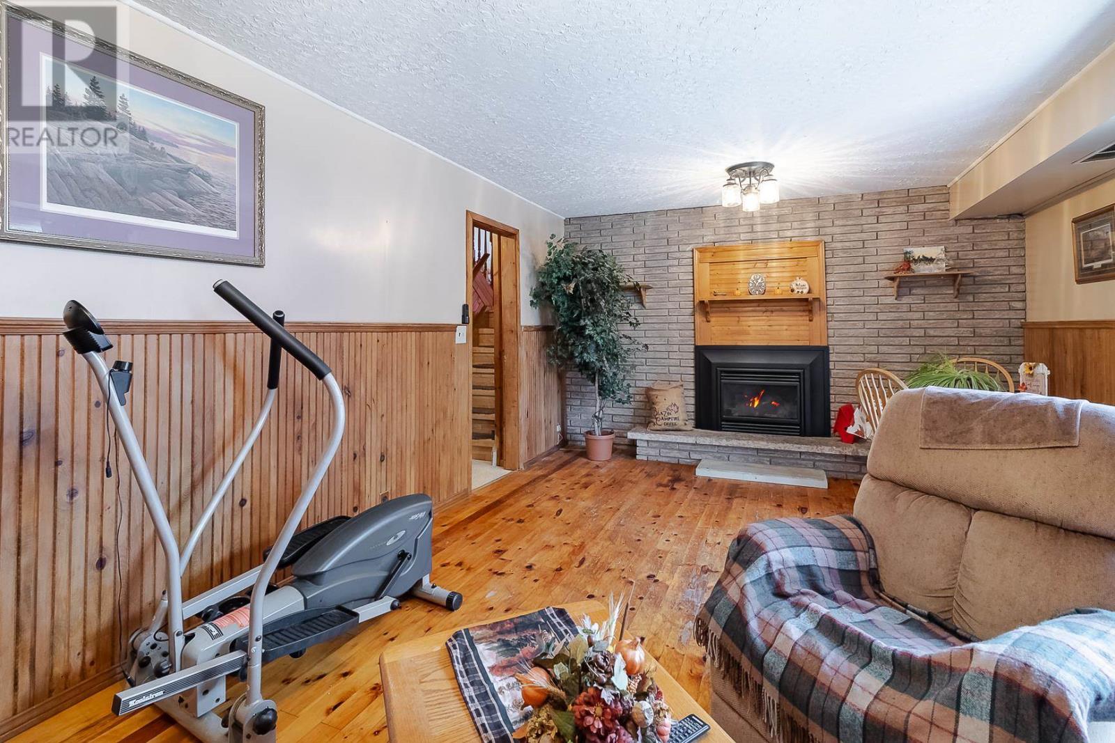 690 Walls Side Rd, Sault Ste. Marie, Ontario  P6A 6K4 - Photo 18 - SM253028