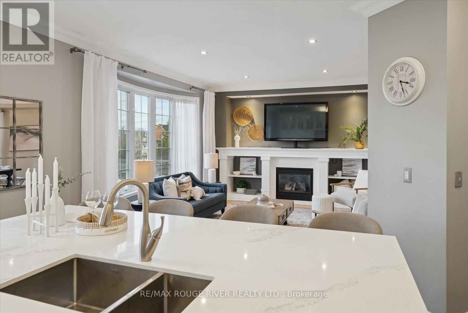 15 Eastgate Circle, Whitby, Ontario  L1M 2N3 - Photo 12 - E12561418