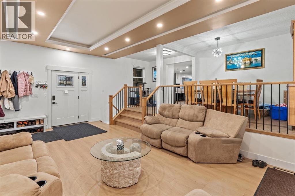 11330 86 Street Se, Calgary, Alberta  T3S 0A3 - Photo 5 - A2270314