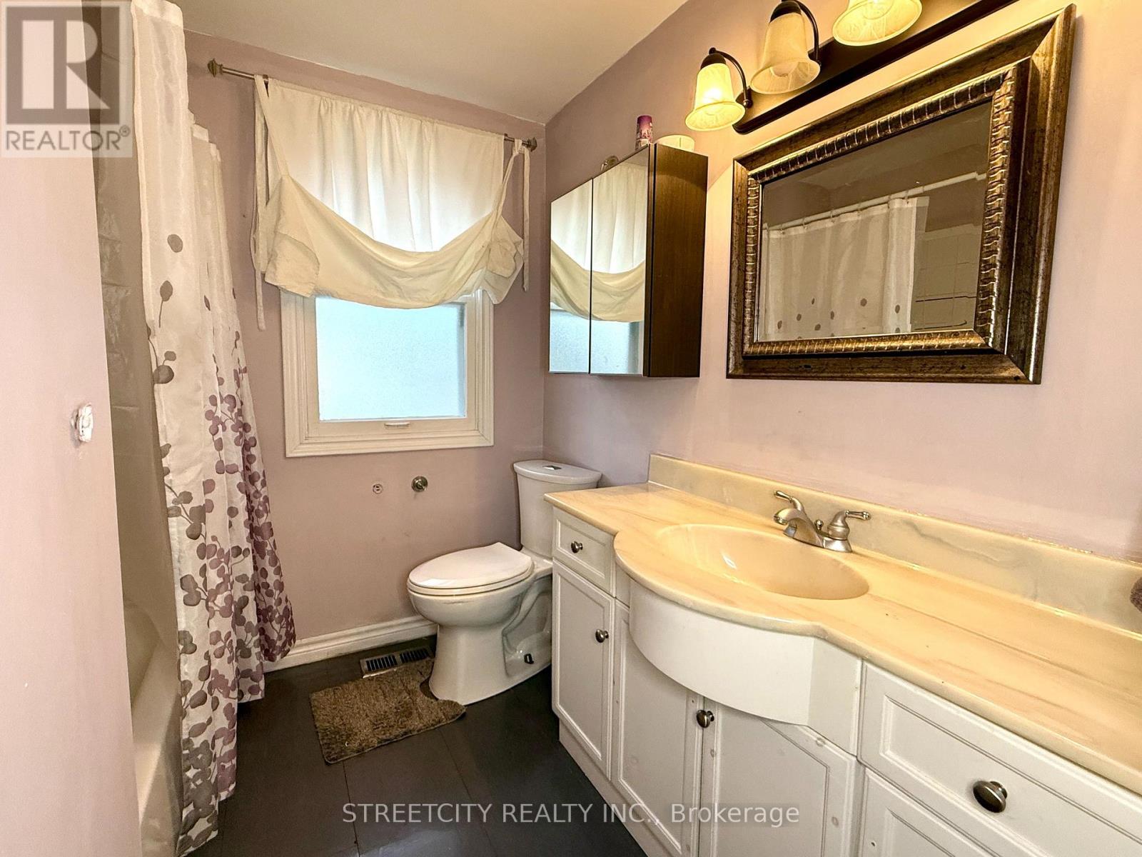 1508 Len Avenue, Sarnia, Ontario  N7S 3N1 - Photo 11 - X12561278