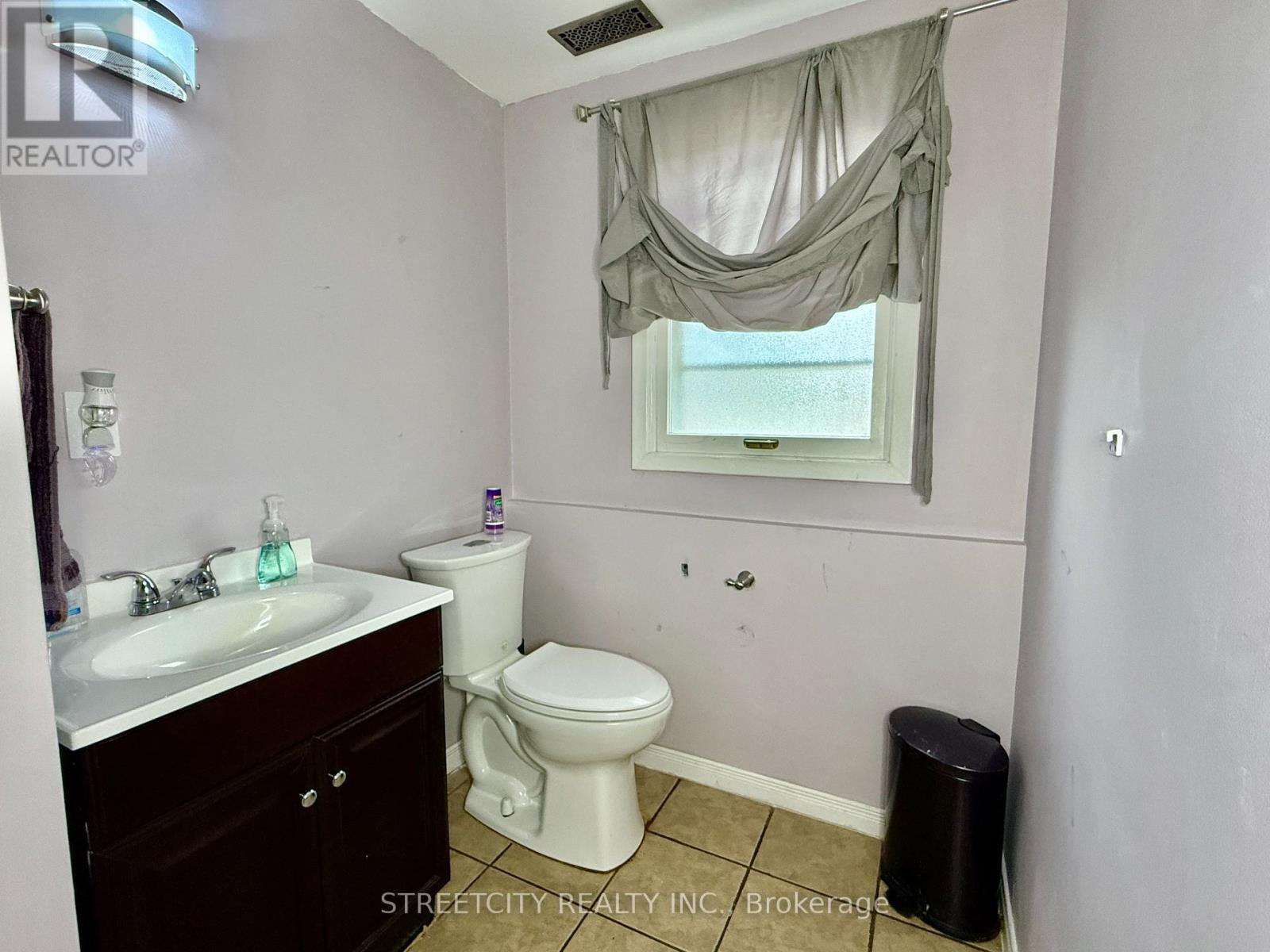 1508 Len Avenue, Sarnia, Ontario  N7S 3N1 - Photo 14 - X12561278