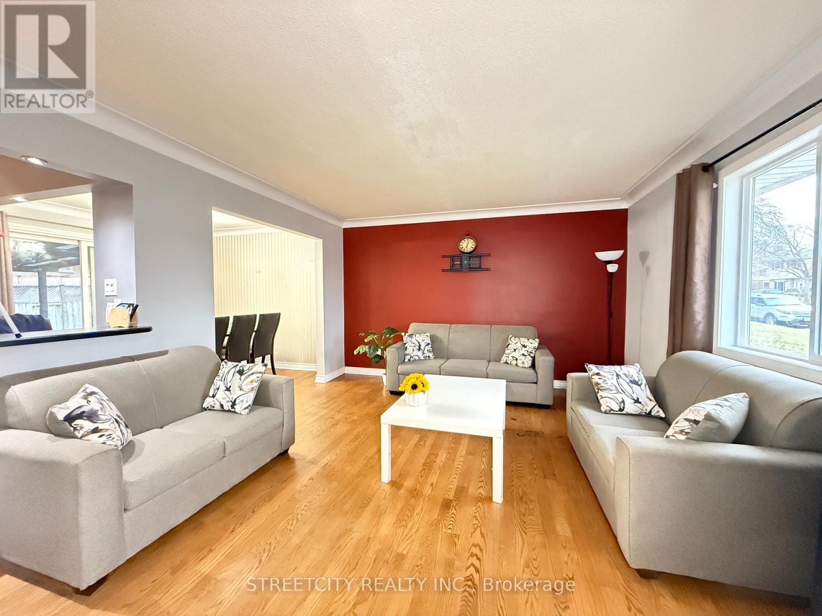 1508 Len Avenue, Sarnia, Ontario  N7S 3N1 - Photo 3 - X12561278