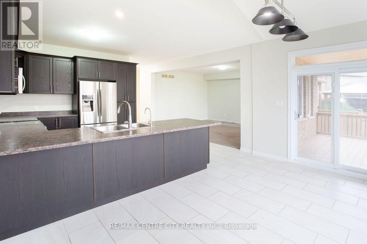 2503 Leeds Crossing, London South, Ontario  N6M 0E6 - Photo 13 - X12561340