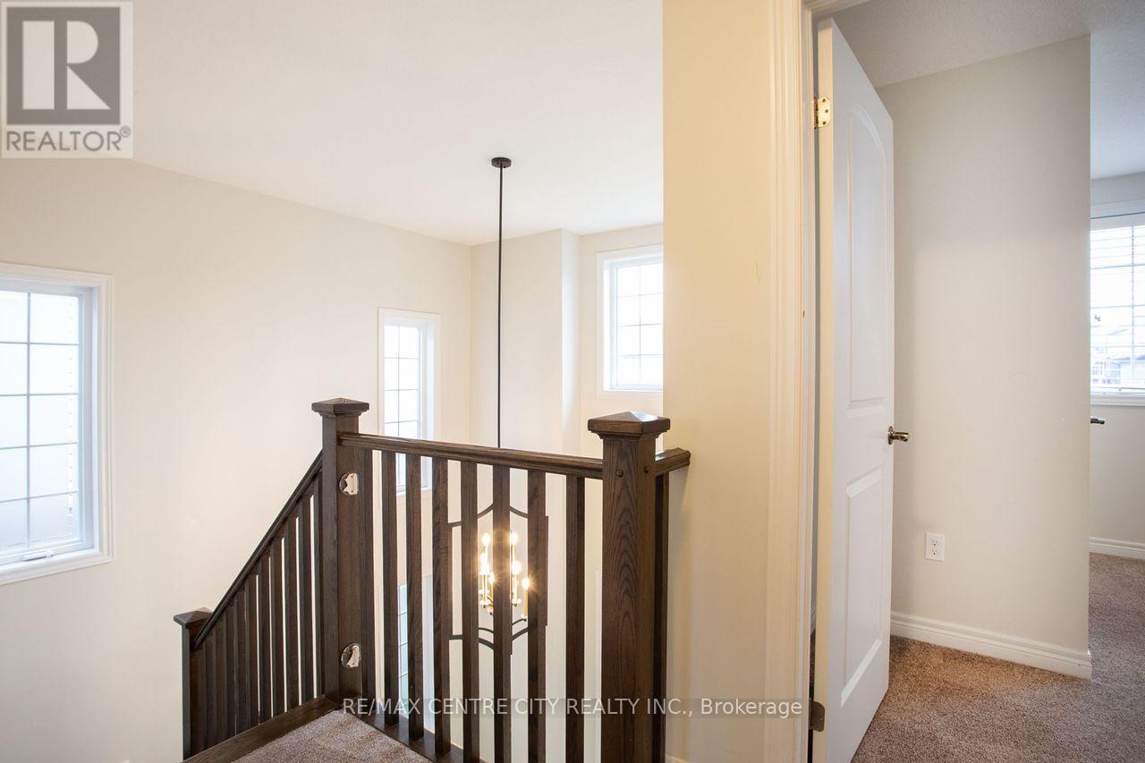 2503 Leeds Crossing, London South, Ontario  N6M 0E6 - Photo 23 - X12561340