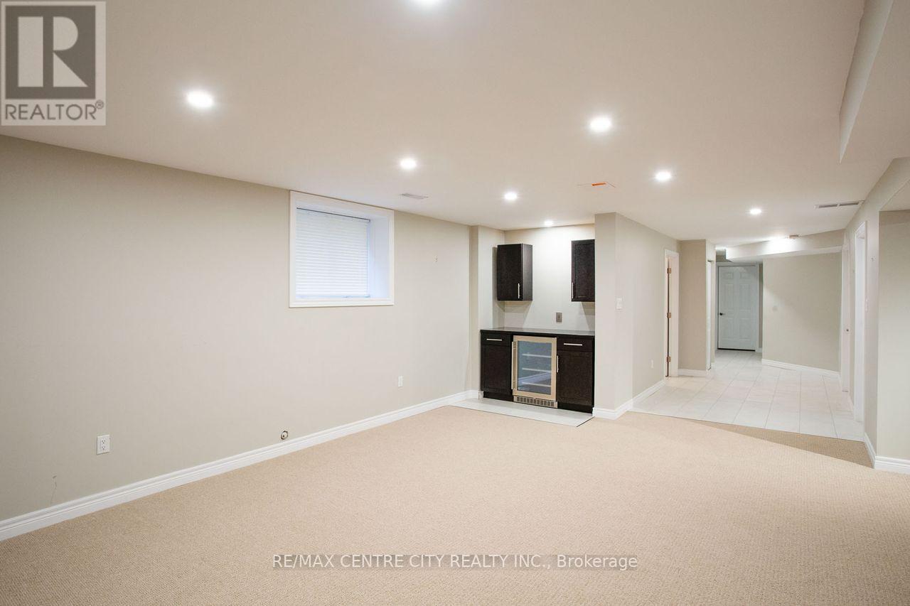 2503 Leeds Crossing, London South, Ontario  N6M 0E6 - Photo 40 - X12561340