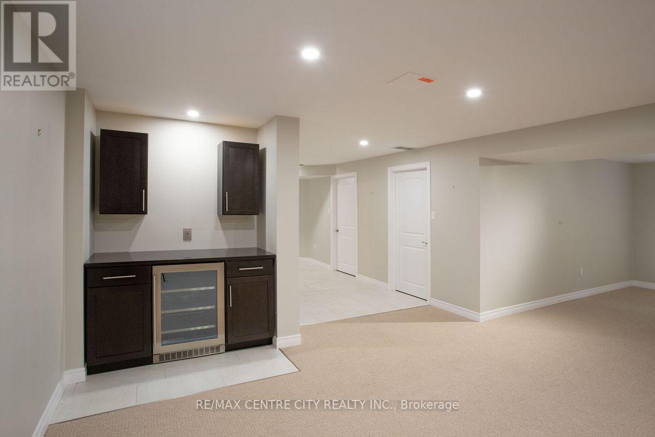 2503 Leeds Crossing, London South, Ontario  N6M 0E6 - Photo 41 - X12561340