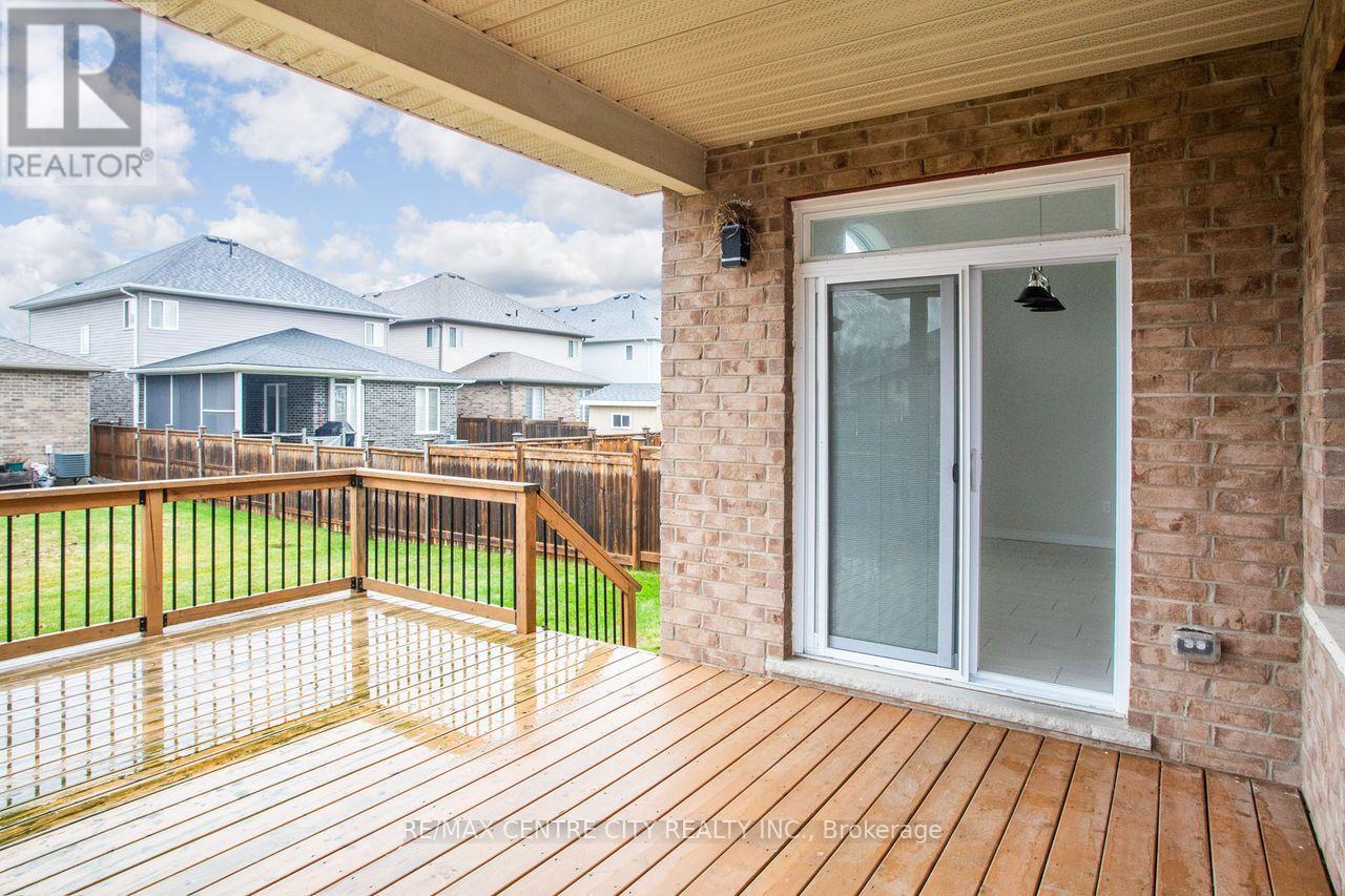 2503 Leeds Crossing, London South, Ontario  N6M 0E6 - Photo 47 - X12561340