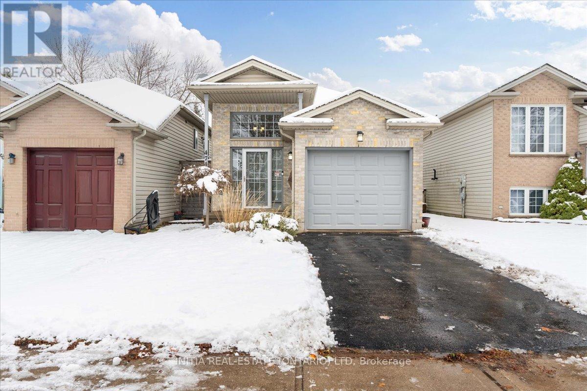 474 Exmouth Circle, London East, Ontario  N5V 5G6 - Photo 1 - X12561376