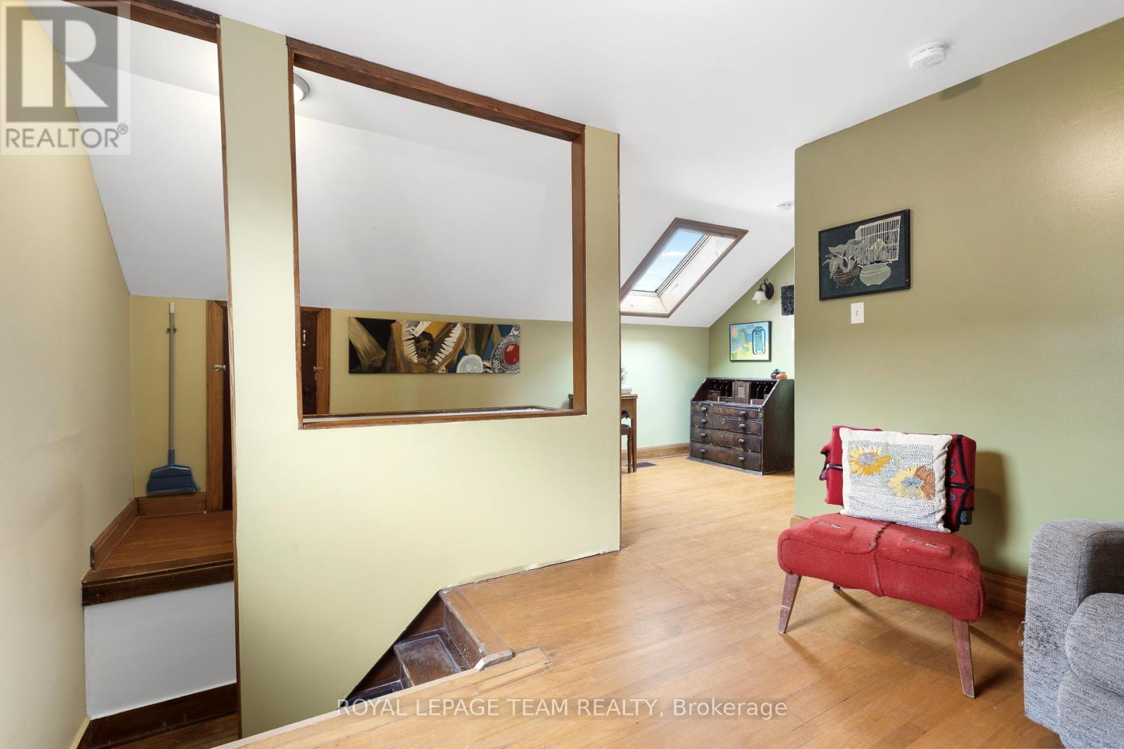 15 Helena Street, Ottawa, Ontario  K1Y 3M7 - Photo 17 - X12561342