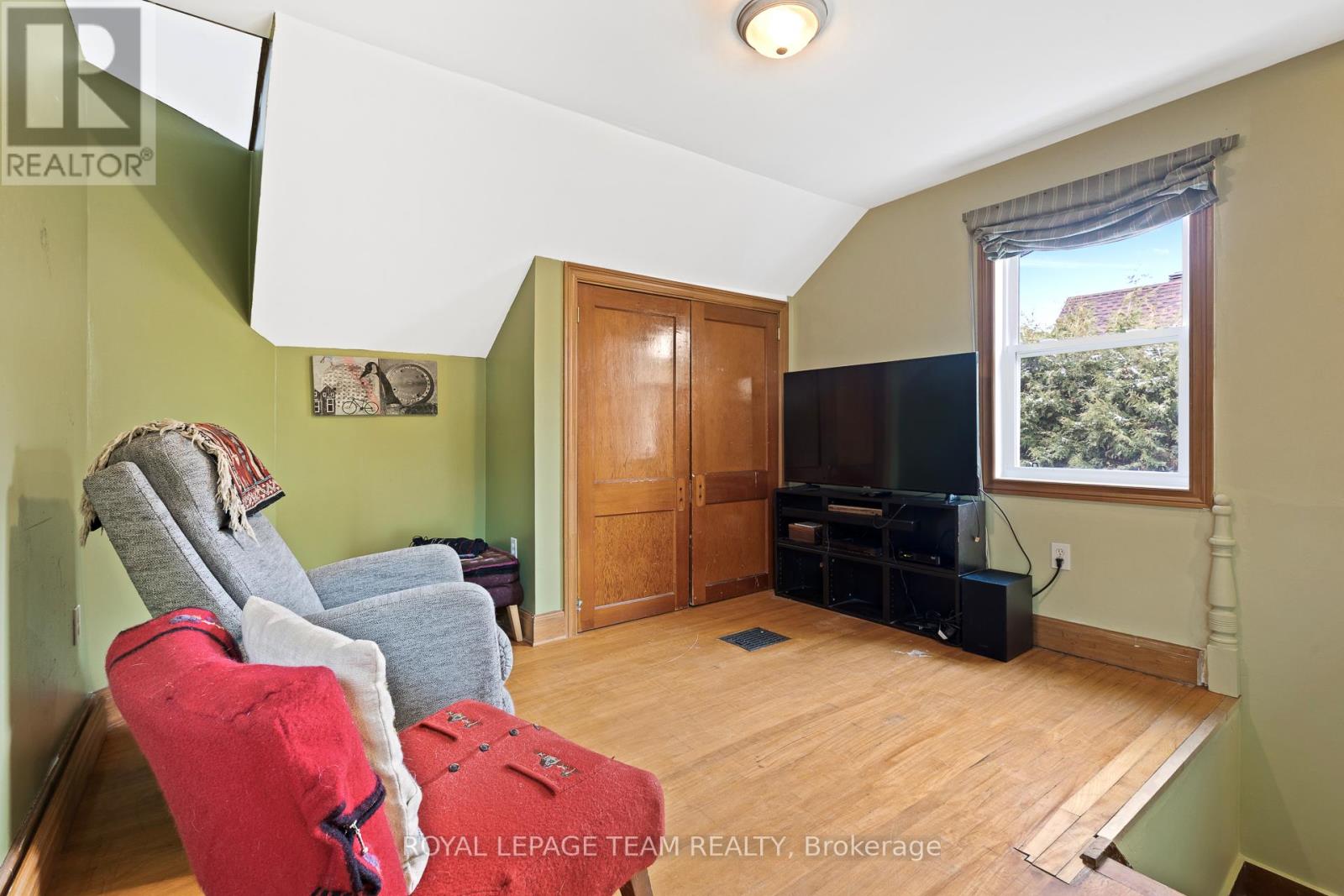 15 Helena Street, Ottawa, Ontario  K1Y 3M7 - Photo 18 - X12561342