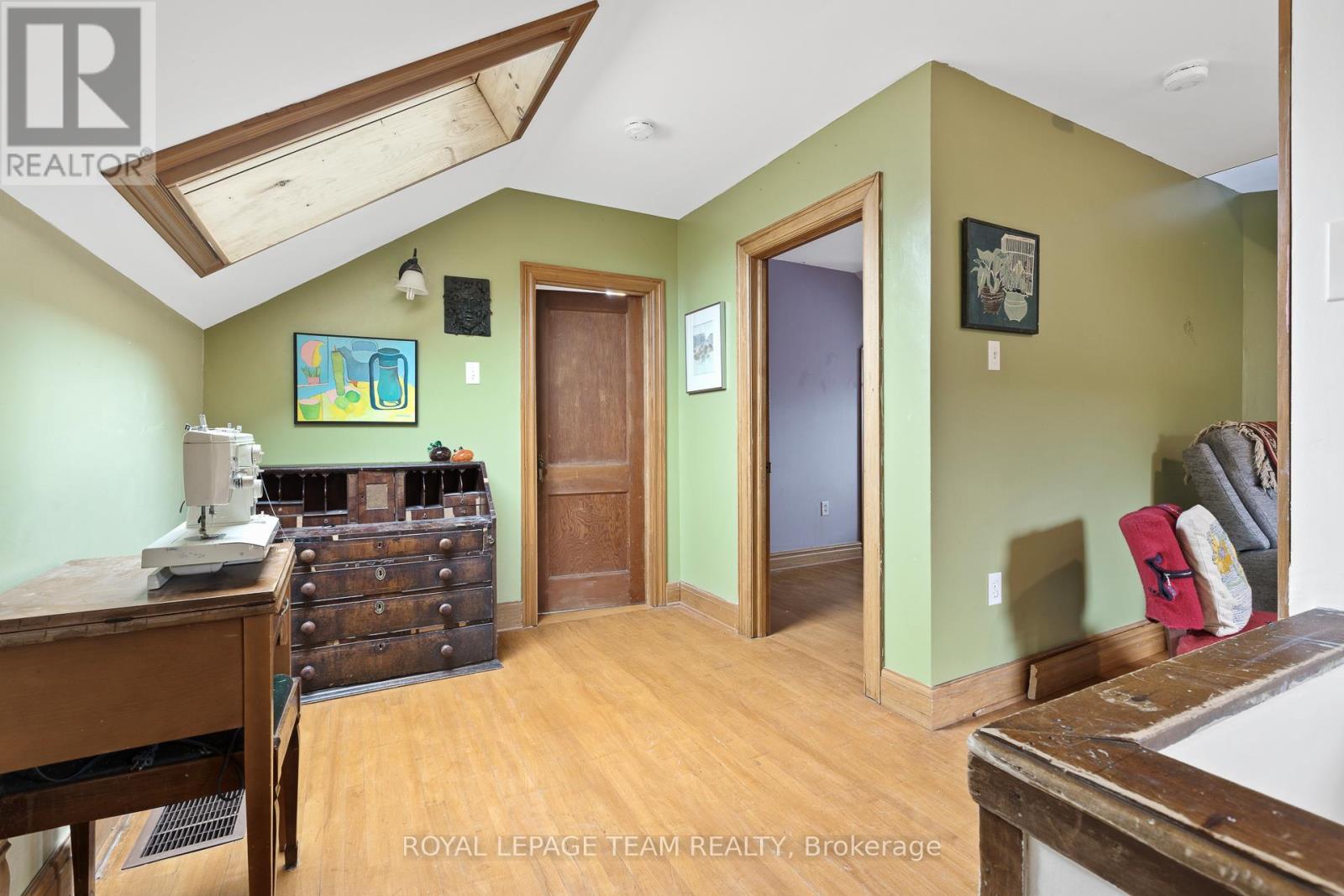 15 Helena Street, Ottawa, Ontario  K1Y 3M7 - Photo 19 - X12561342