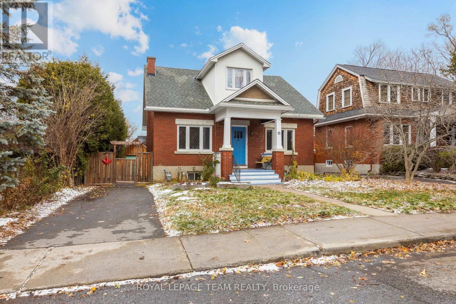 15 Helena Street, Ottawa, Ontario  K1Y 3M7 - Photo 2 - X12561342