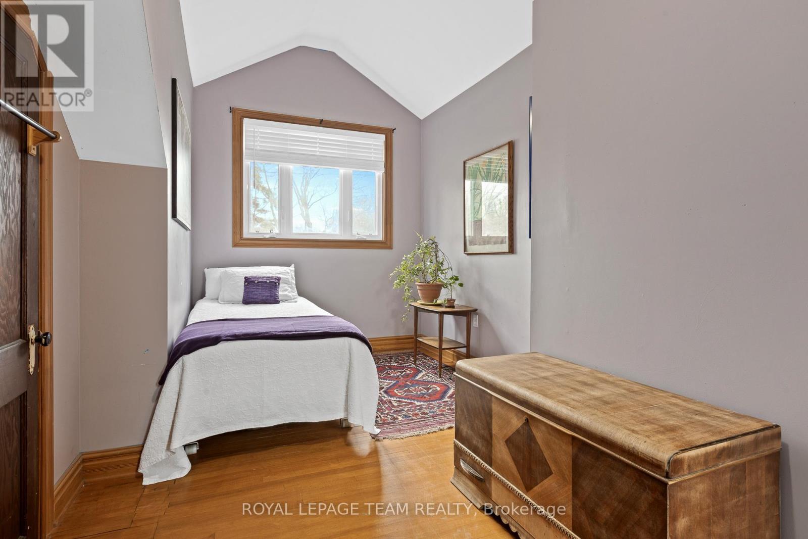 15 Helena Street, Ottawa, Ontario  K1Y 3M7 - Photo 30 - X12561342