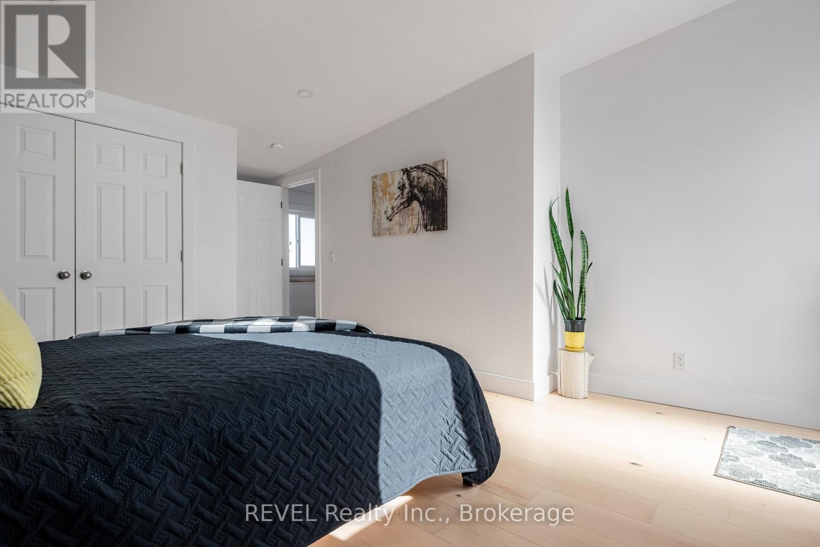 80 Lighthouse Drive, Haldimand, Ontario  N1A 2W6 - Photo 24 - X12561398