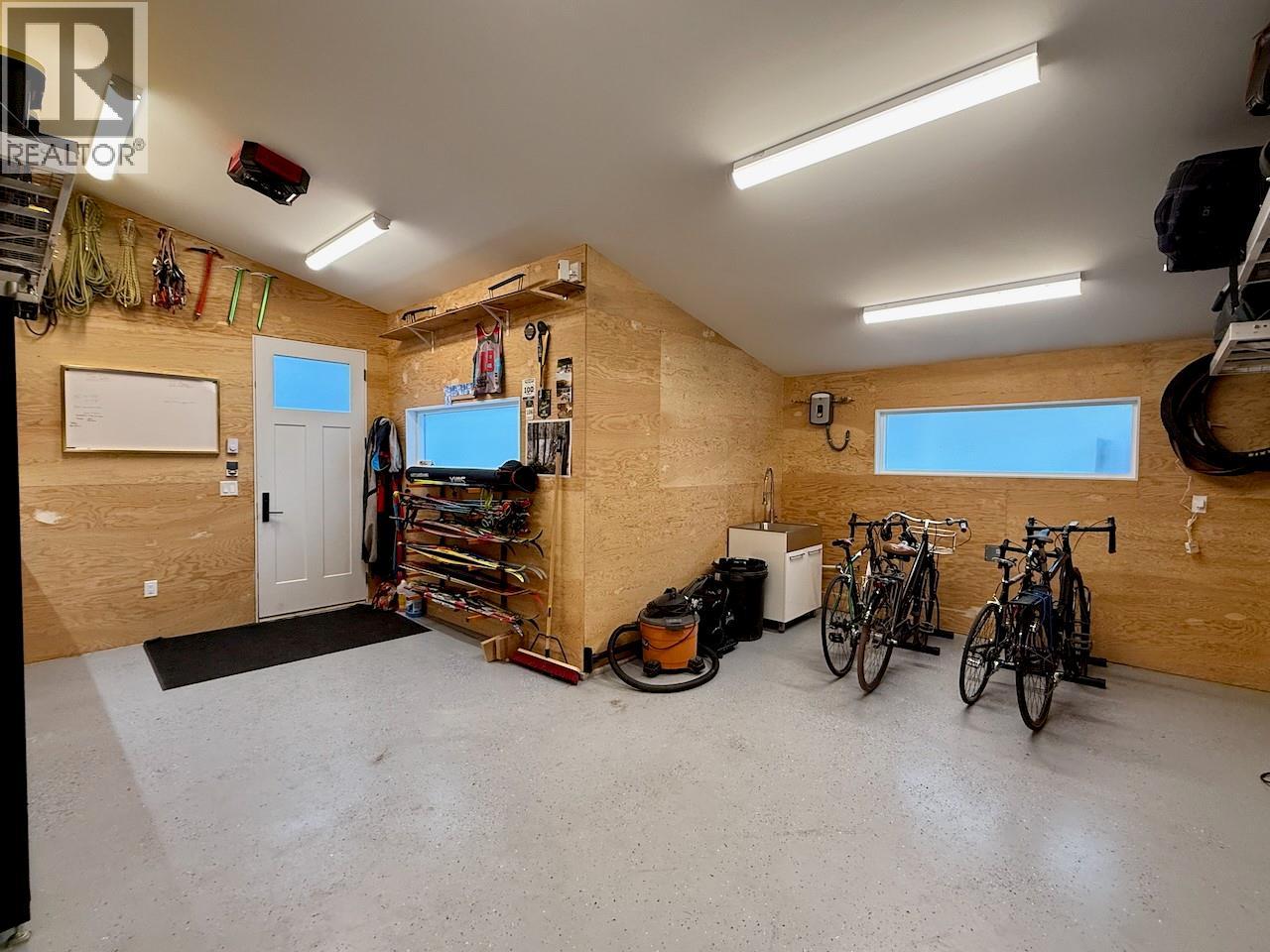 640 Roanoke Avenue, Kelowna, British Columbia  V1Y 7K8 - Photo 55 - 10369130