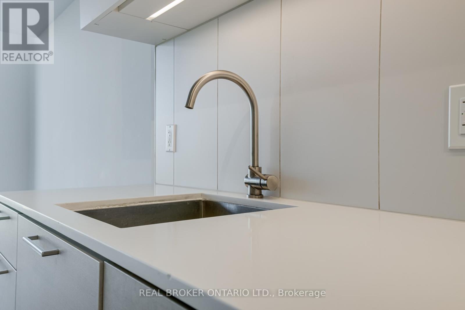 Ph21 - 19 Western Battery Road, Toronto, Ontario  M6K 3S4 - Photo 17 - C12561282