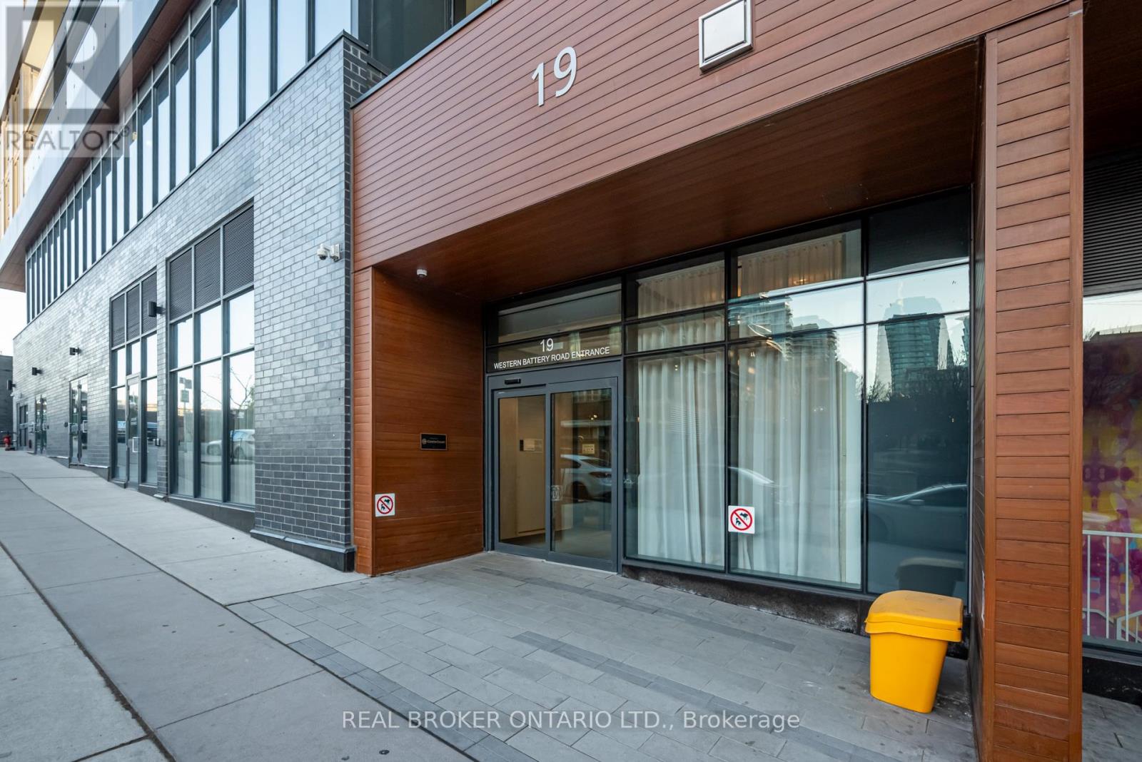 Ph21 - 19 Western Battery Road, Toronto, Ontario  M6K 3S4 - Photo 4 - C12561282