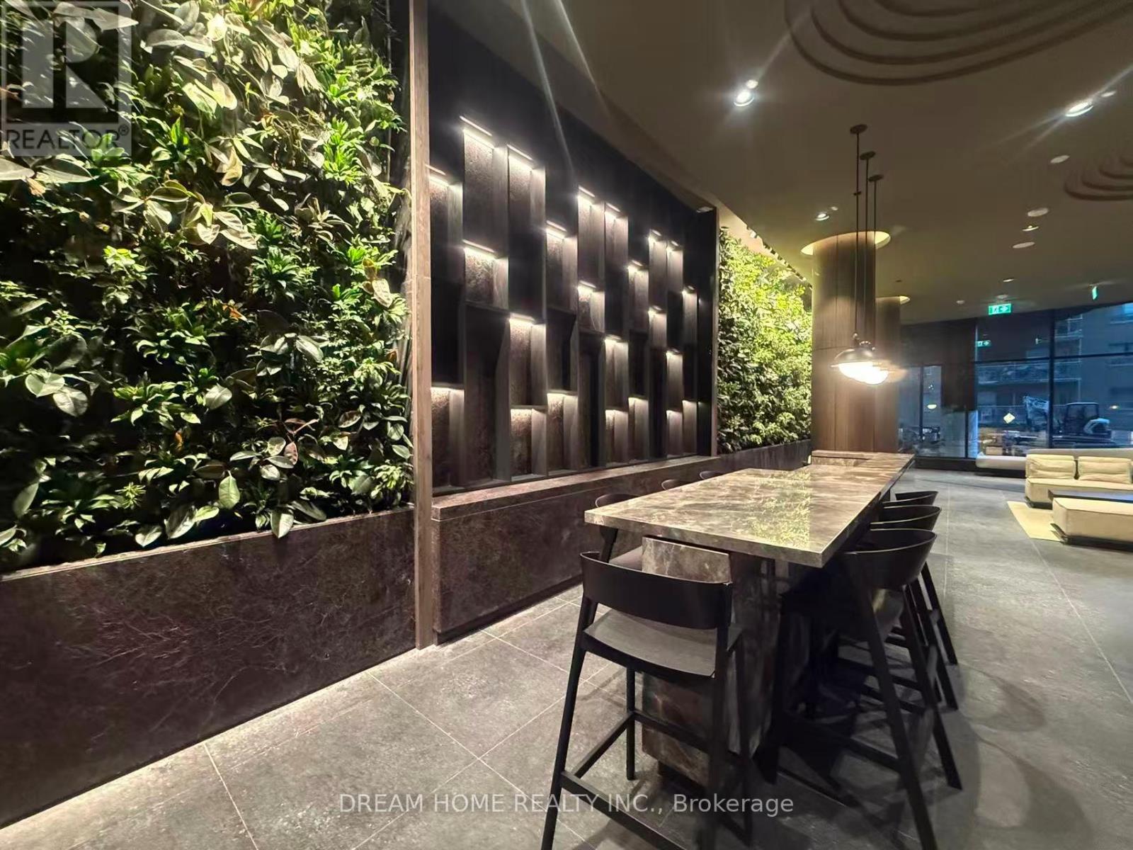 1604 - 120 Broadway Avenue, Toronto, Ontario  M4P 1V7 - Photo 2 - C12561302