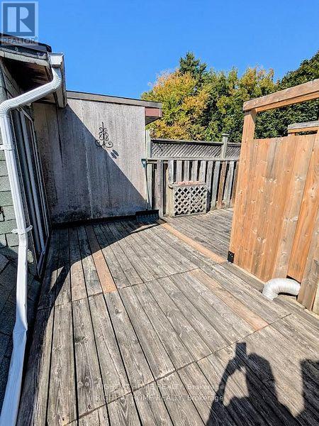 239 Woodbine Avenue, Toronto, Ontario  M4L 3P3 - Photo 18 - E12561296