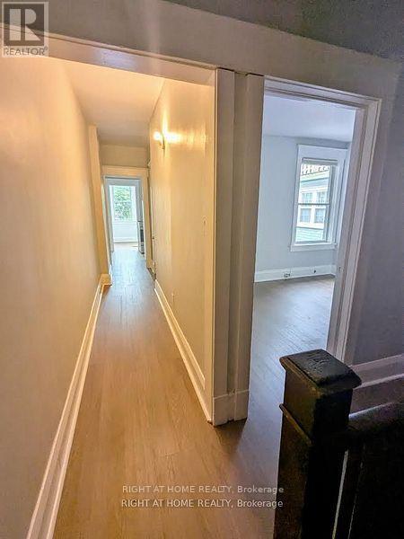 239 Woodbine Avenue, Toronto, Ontario  M4L 3P3 - Photo 9 - E12561296