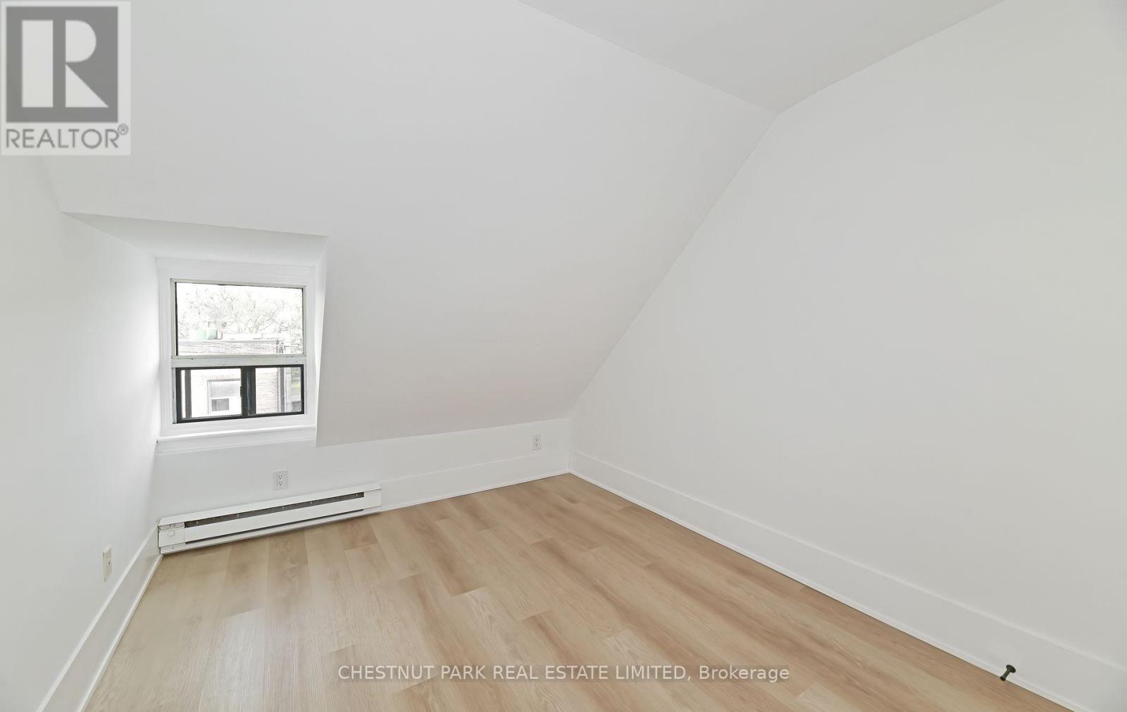 3 - 1105 Queen Street E, Toronto, Ontario  M4M 1K7 - Photo 5 - E12561390