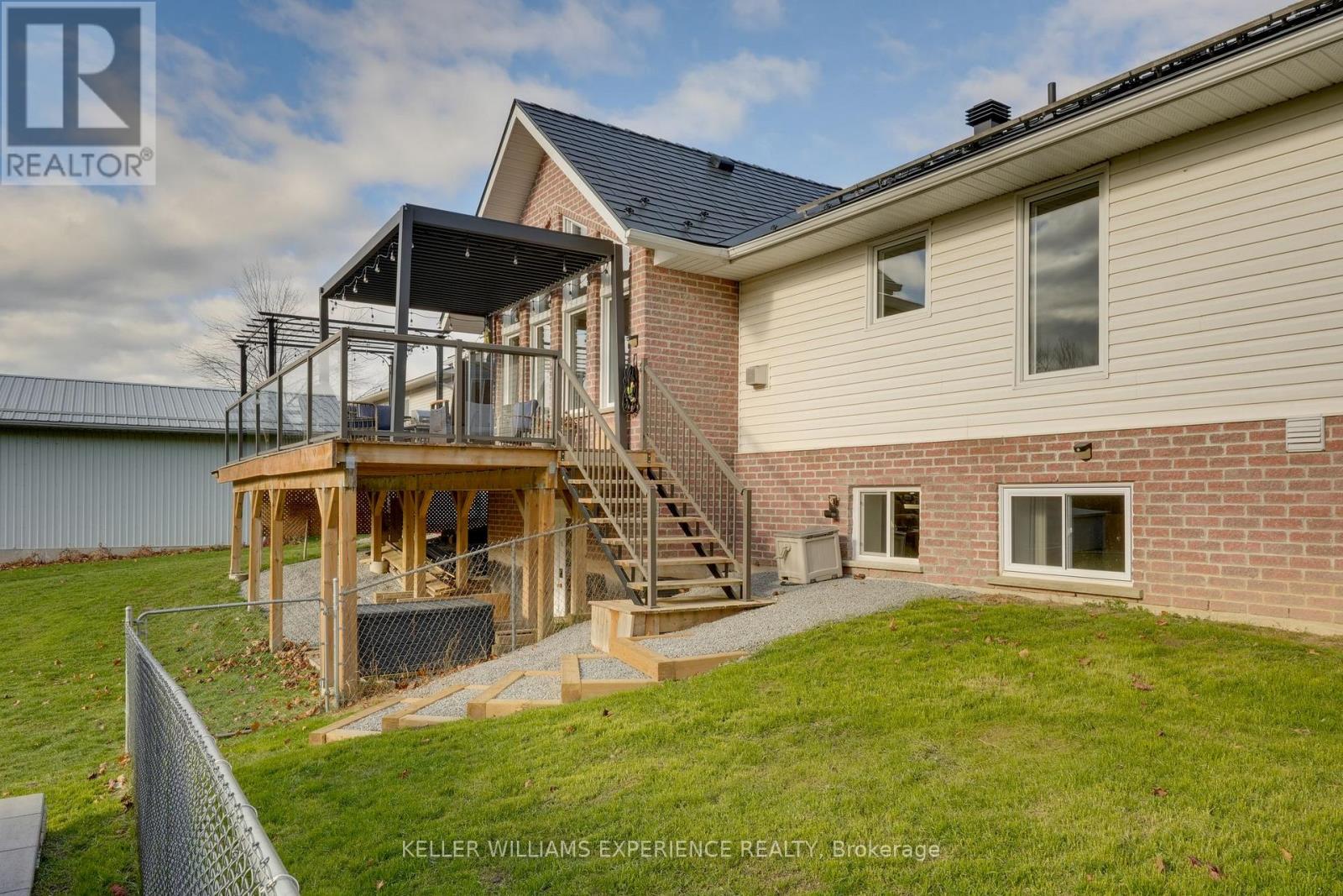 107 Simcoe Road, Ramara, Ontario  L0K 1B0 - Photo 33 - S12559148