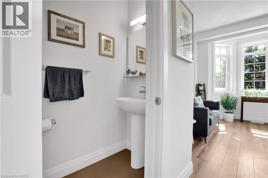 170 Benton Street, Kitchener, Ontario  N2G 3H8 - Photo 25 - 40789496