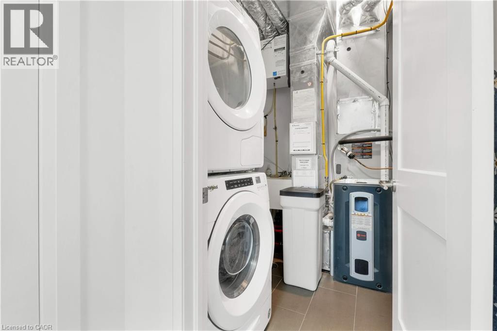 170 Benton Street, Kitchener, Ontario  N2G 3H8 - Photo 6 - 40789496