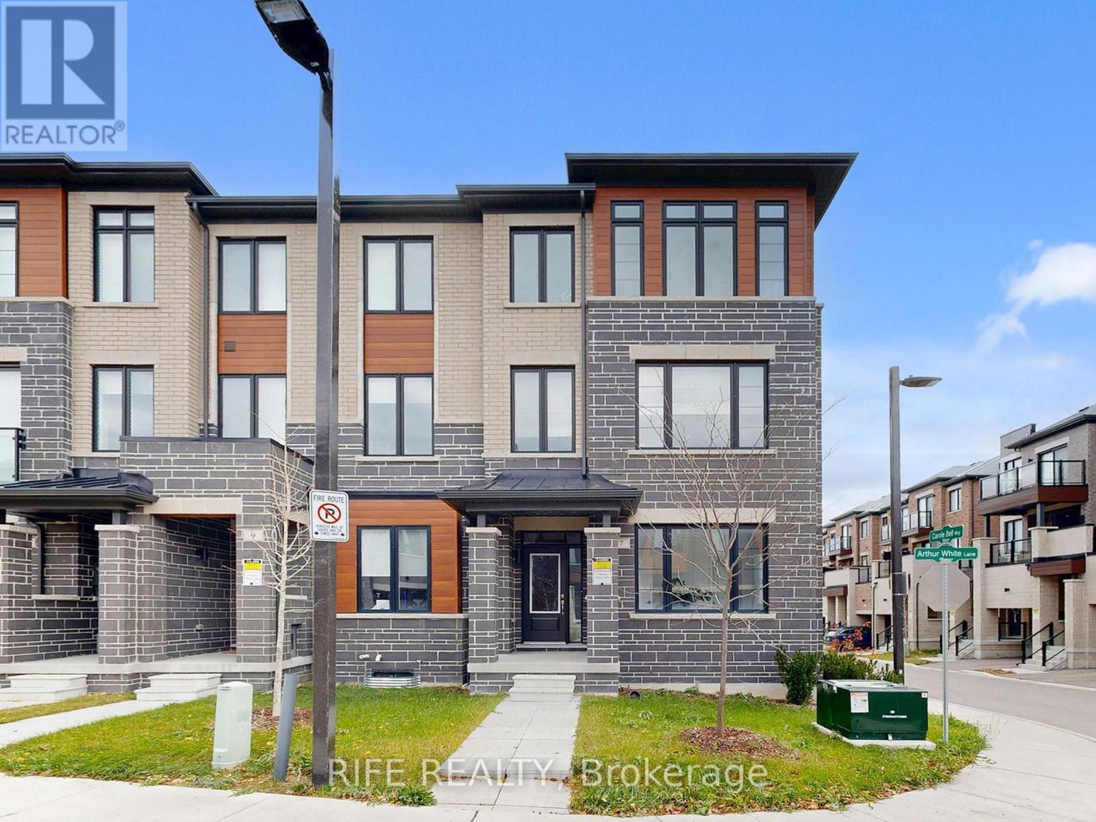 7 ARTHUR WHITE LANE, Markham, Ontario