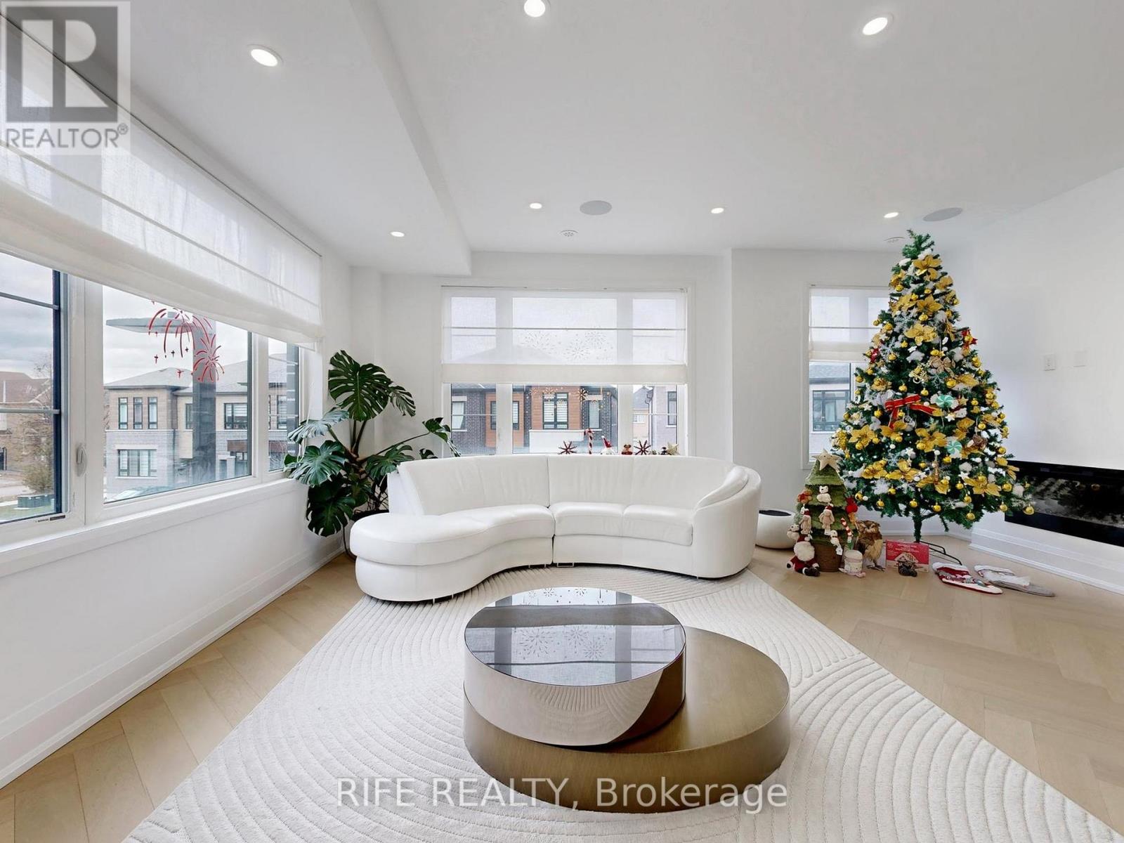 7 Arthur White Lane, Markham, Ontario  L6E 0W2 - Photo 8 - N12561294