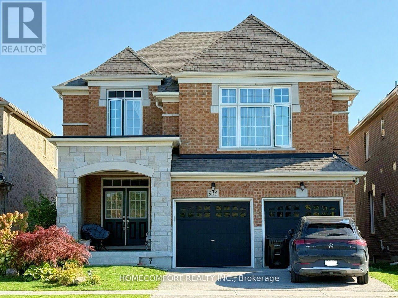 945 LANGFORD BOULEVARD, Bradford West Gwillimbury, Ontario