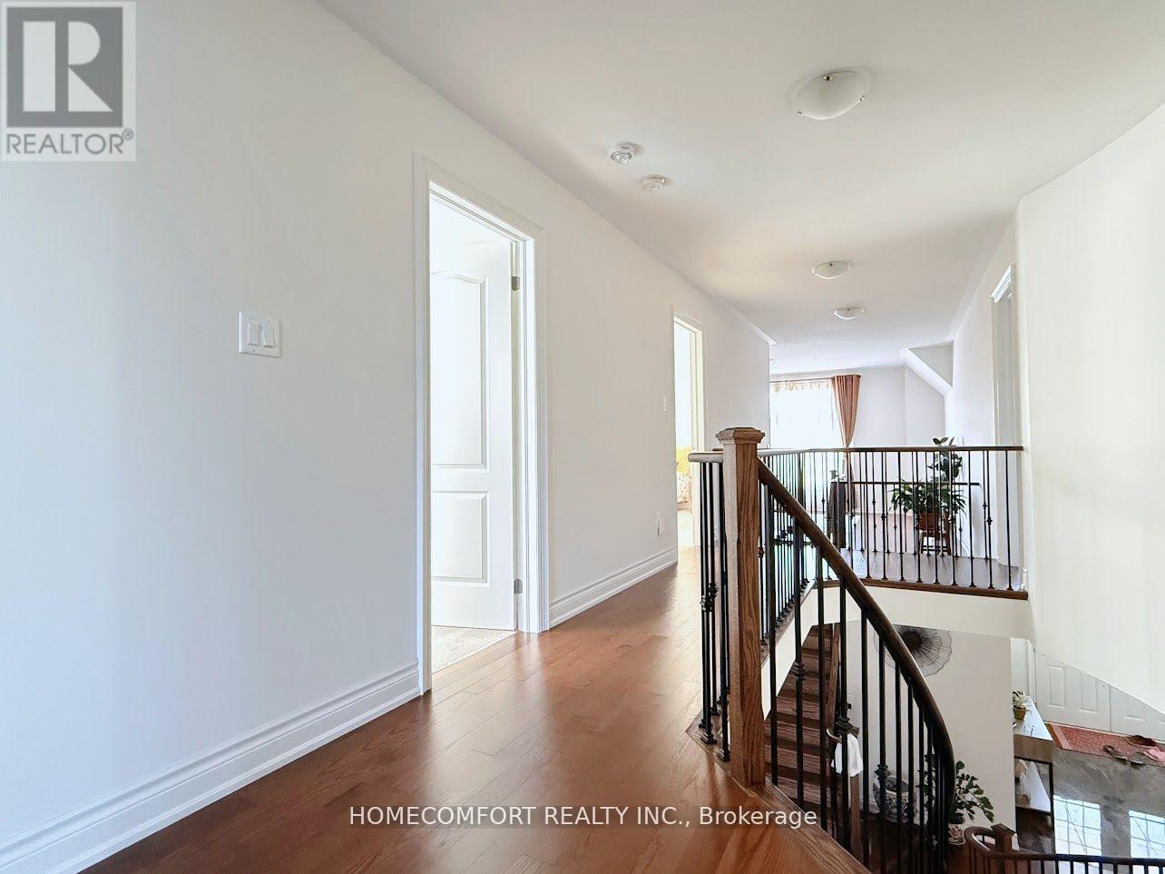 945 Langford Boulevard, Bradford West Gwillimbury, Ontario  L3Z 4J2 - Photo 15 - N12561324