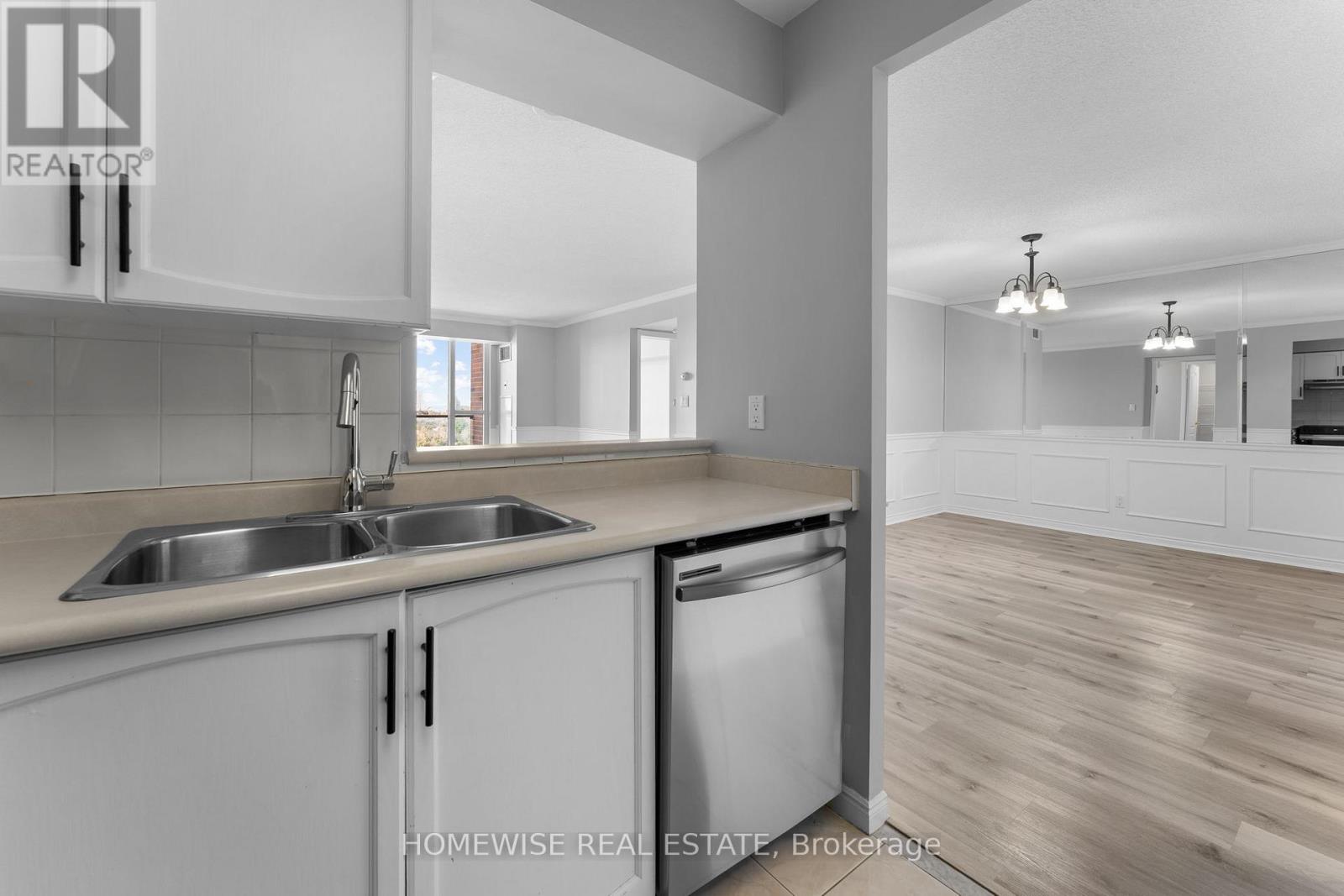 910 - 850 Steeles Avenue, Vaughan, Ontario  L4J 8E7 - Photo 6 - N12561330