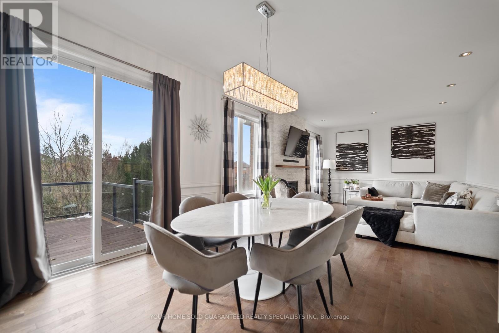 129 Barberry Crescent, Richmond Hill, Ontario  L4E 4S5 - Photo 13 - N12561356