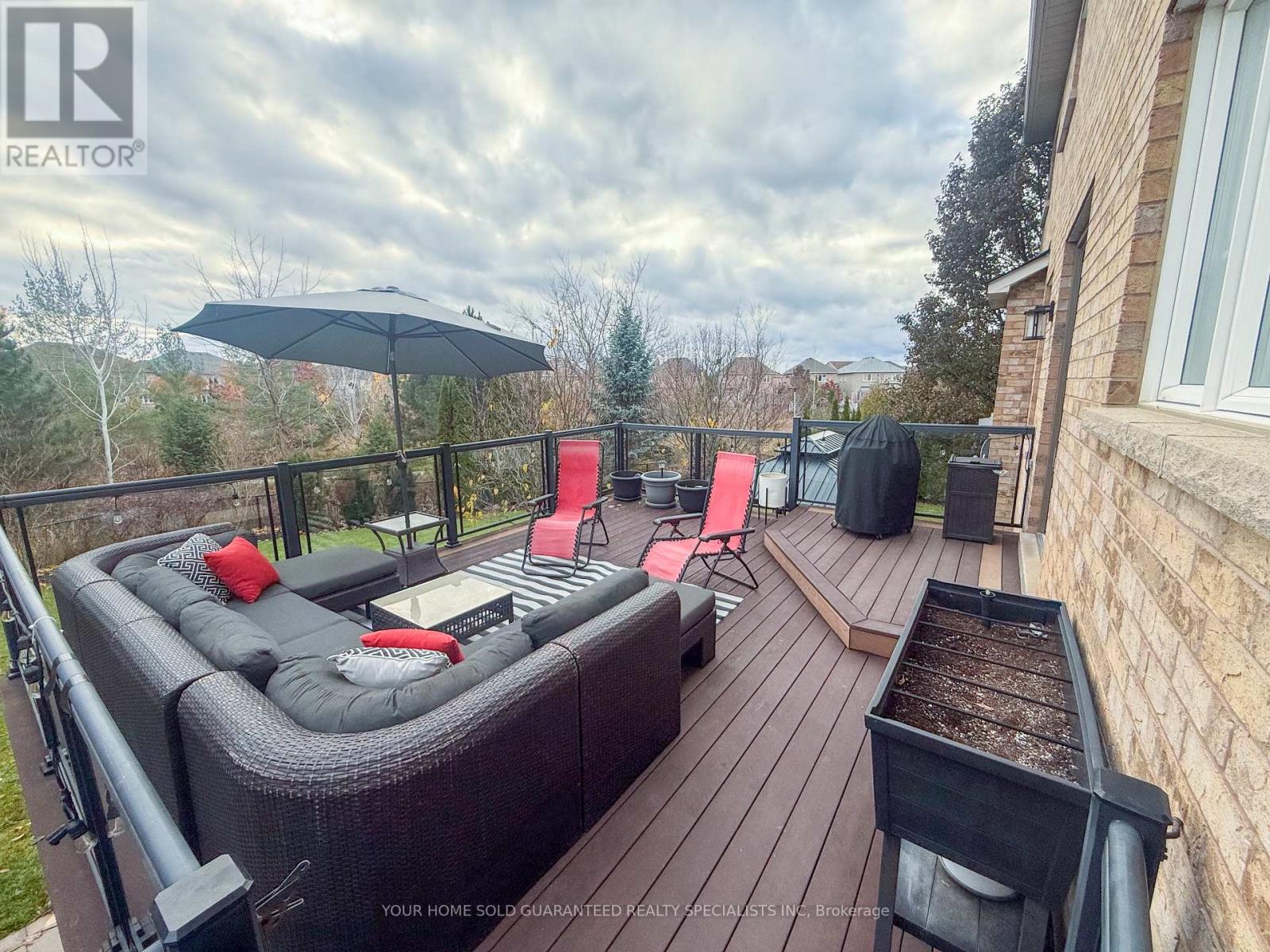 129 Barberry Crescent, Richmond Hill, Ontario  L4E 4S5 - Photo 14 - N12561356