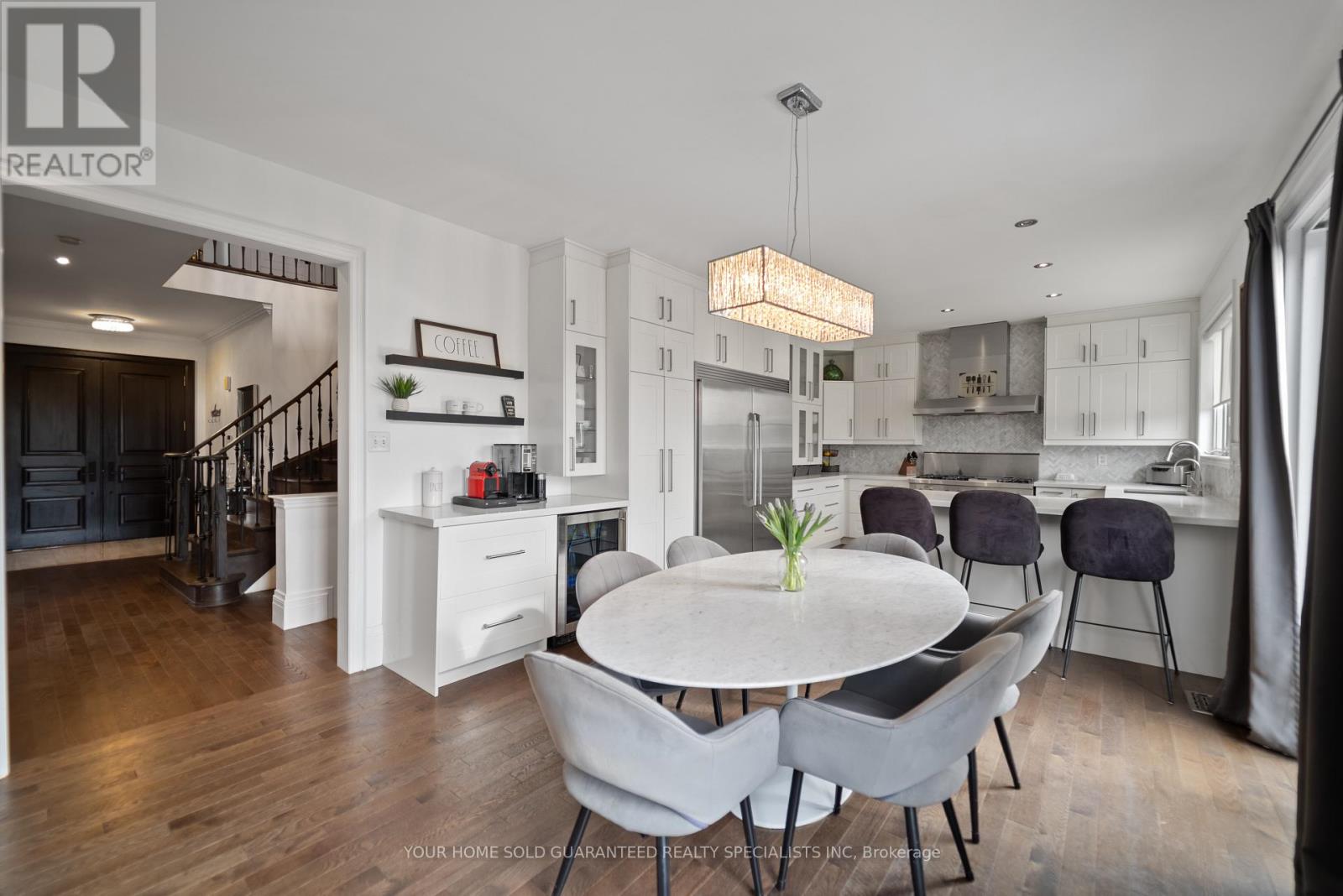 129 Barberry Crescent, Richmond Hill, Ontario  L4E 4S5 - Photo 8 - N12561356