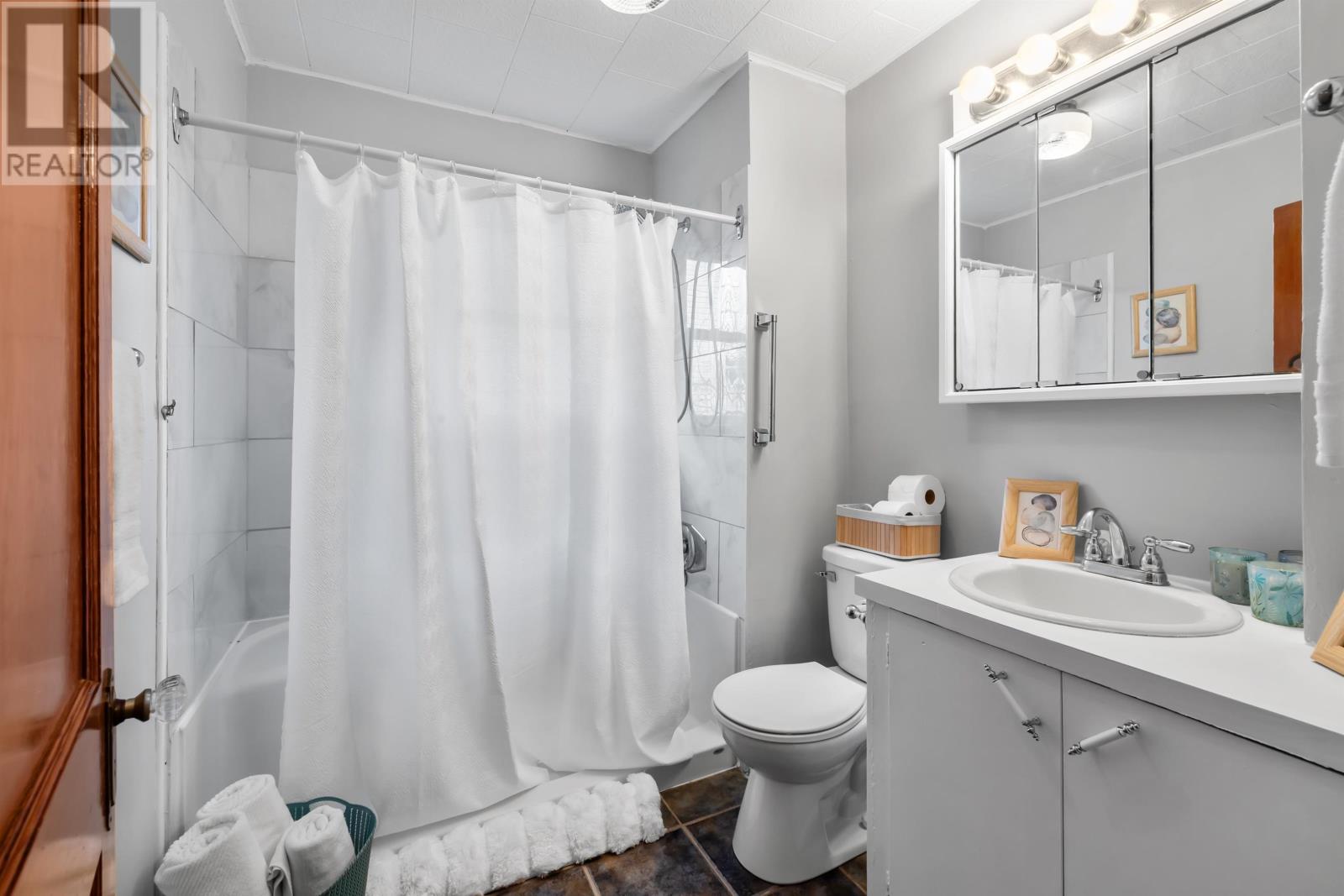 17 Belmont Street, Charlottetown, Prince Edward Island  C1A 5G9 - Photo 23 - 202528271