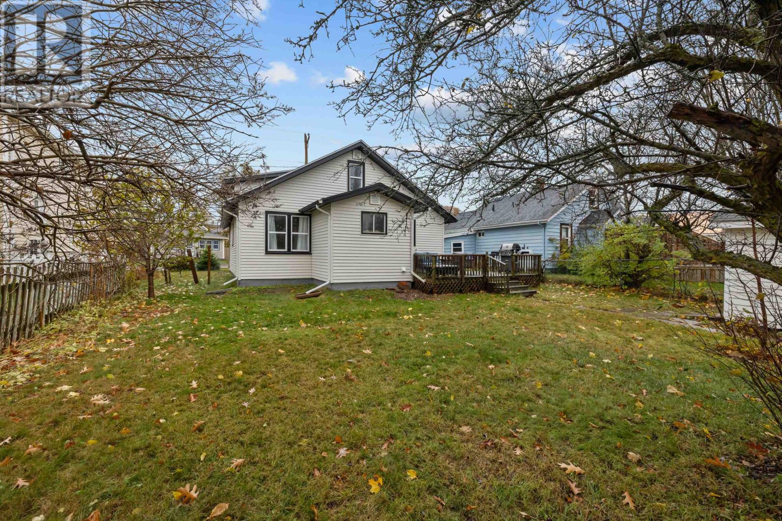 17 Belmont Street, Charlottetown, Prince Edward Island  C1A 5G9 - Photo 32 - 202528271