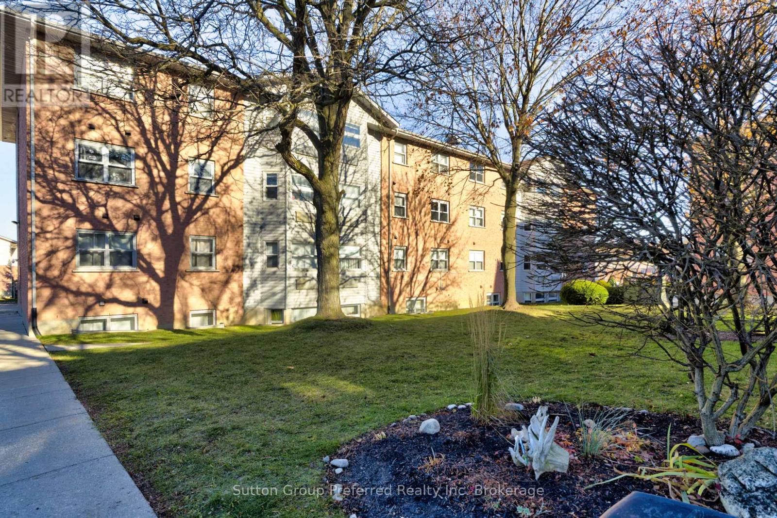 35 - 64 Hiawatha Road, Woodstock, Ontario  N4T 1P4 - Photo 28 - X12290625