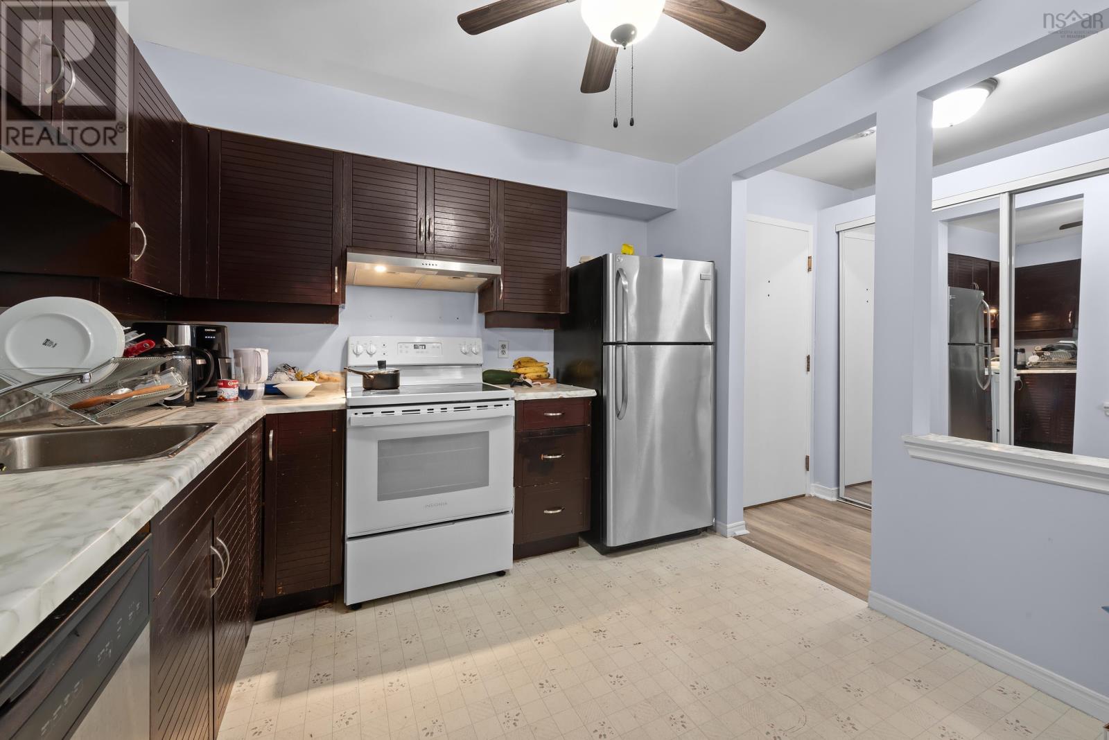 Property at 109 87 Kearney Lake Road image 5