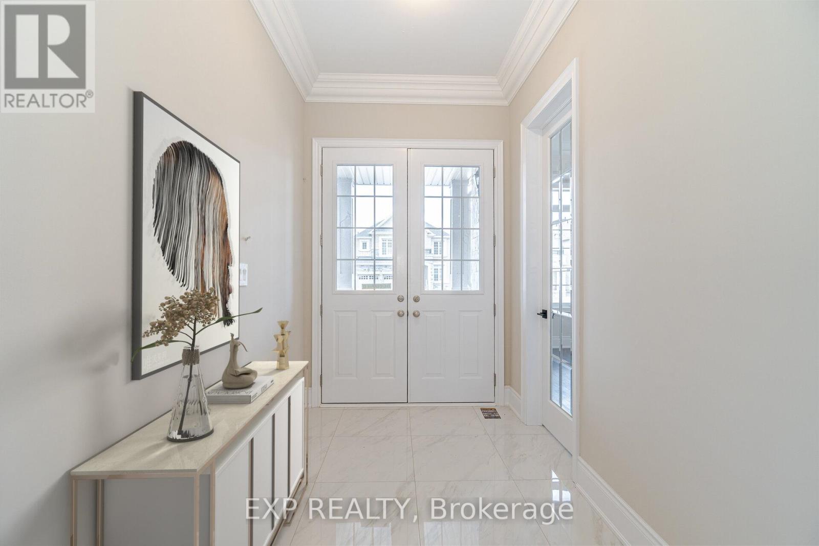 91 Clockwork Drive, Brampton, Ontario  L7A 0C3 - Photo 4 - W12561334